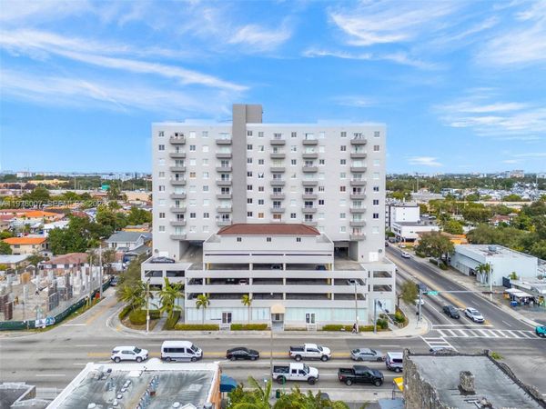 2217 NW 7th St, Unit 1009, Miami, FL 33125