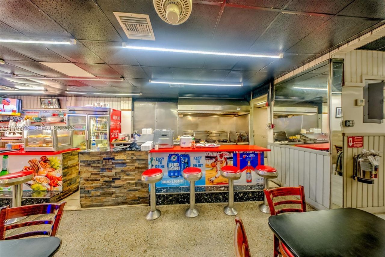 1910 SW 1st St , Miami, FL 33135 Photo