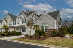 144 Wimbledon Way  photo 4