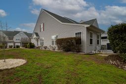 144 Wimbledon Way  photo 4