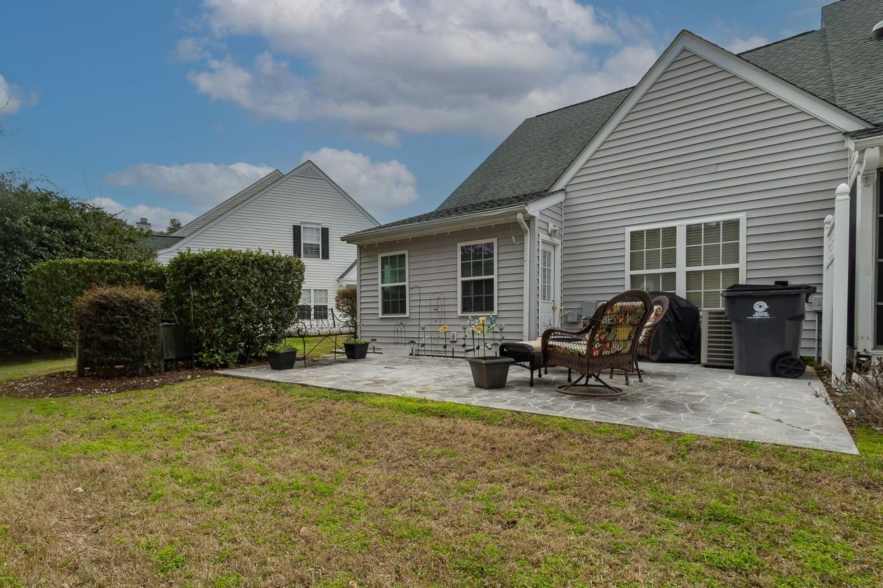 144 Wimbledon Way  Photo 7