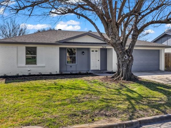 3432 Woodbridge Drive , Forest Hill, TX 76140