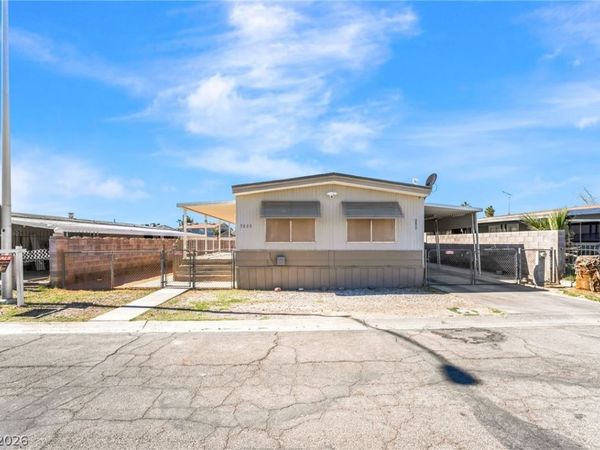 3809 Pecan Lane, Las Vegas, NV 89115