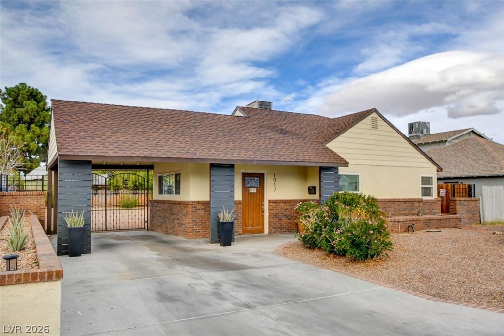 1017 Oakey Boulevard, Las Vegas, NV 89104 Main Photo