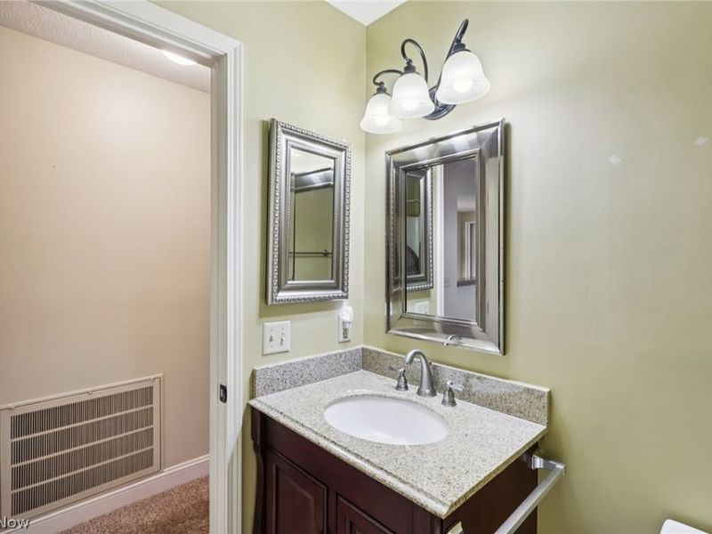 1071 N Jefferson Street, Unit B, Medina, OH 44256 Photo 20