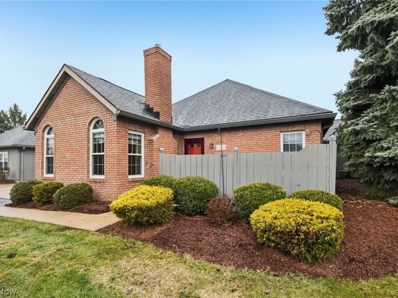 1071 N Jefferson Street, Unit B, Medina, OH 44256 Photo 3