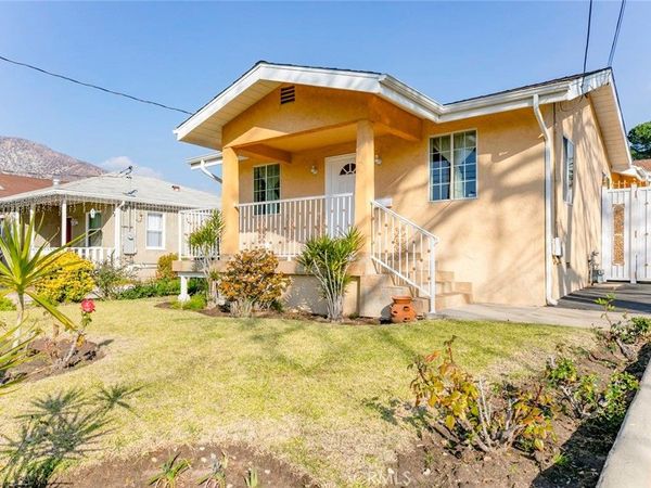 11020 Scoville Avenue, Sunland, CA 91040