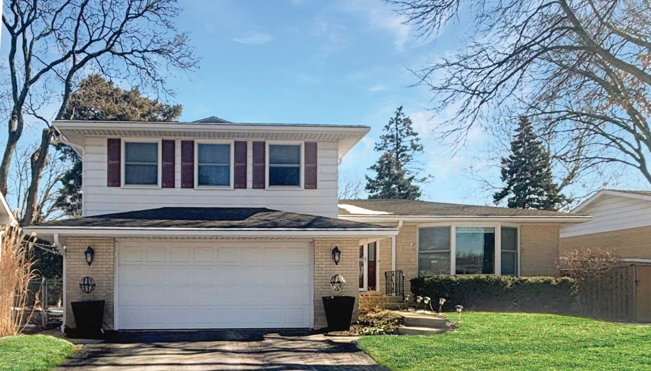 331 S Rammer Avenue, Arlington Heights, IL 60004 Main Photo