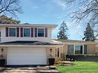 331 S Rammer Avenue, Arlington Heights, IL 60004 primary photo