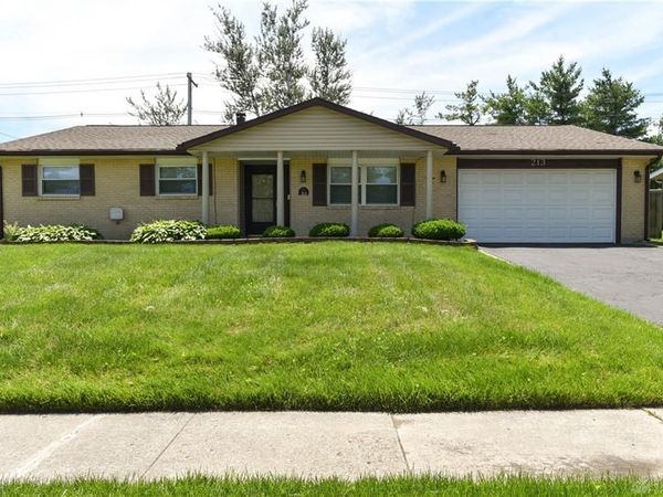 213 Porter Drive, Englewood, OH 45322
