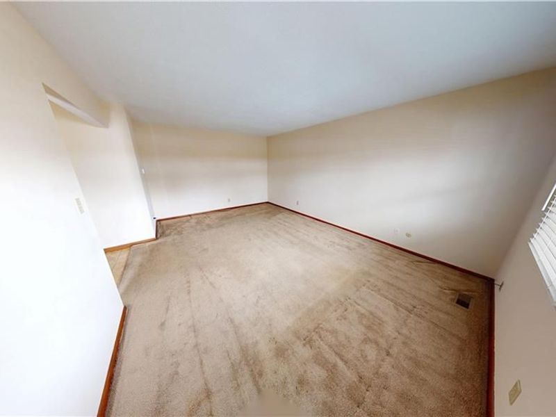 213 Porter Drive, Englewood, OH 45322 Photo 5