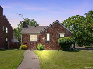 10825 Worden Street, Detroit, MI 48224