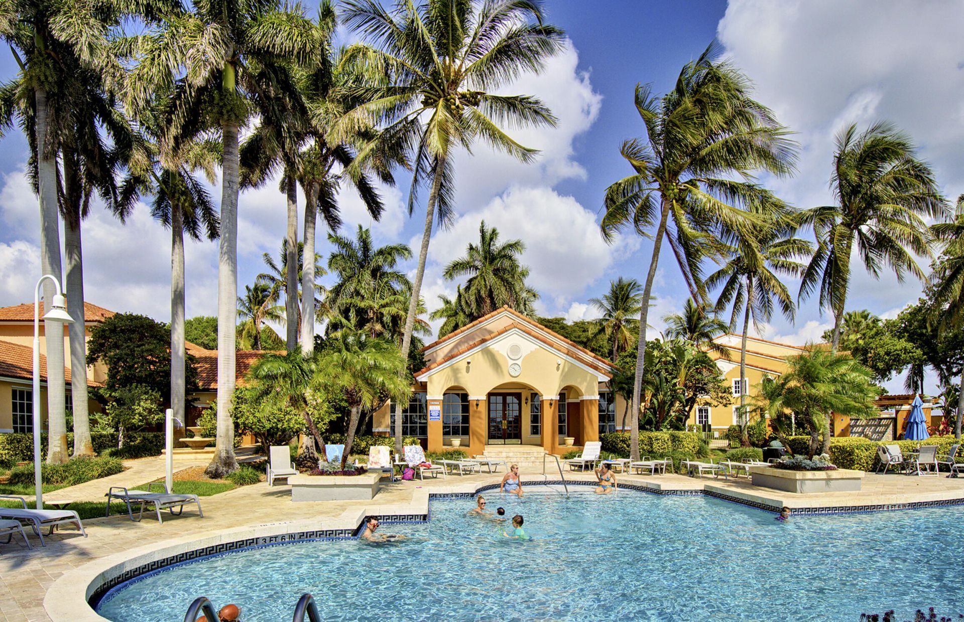 123 Yacht Club Way, Unit 207, Hypoluxo, FL 33462 Photo