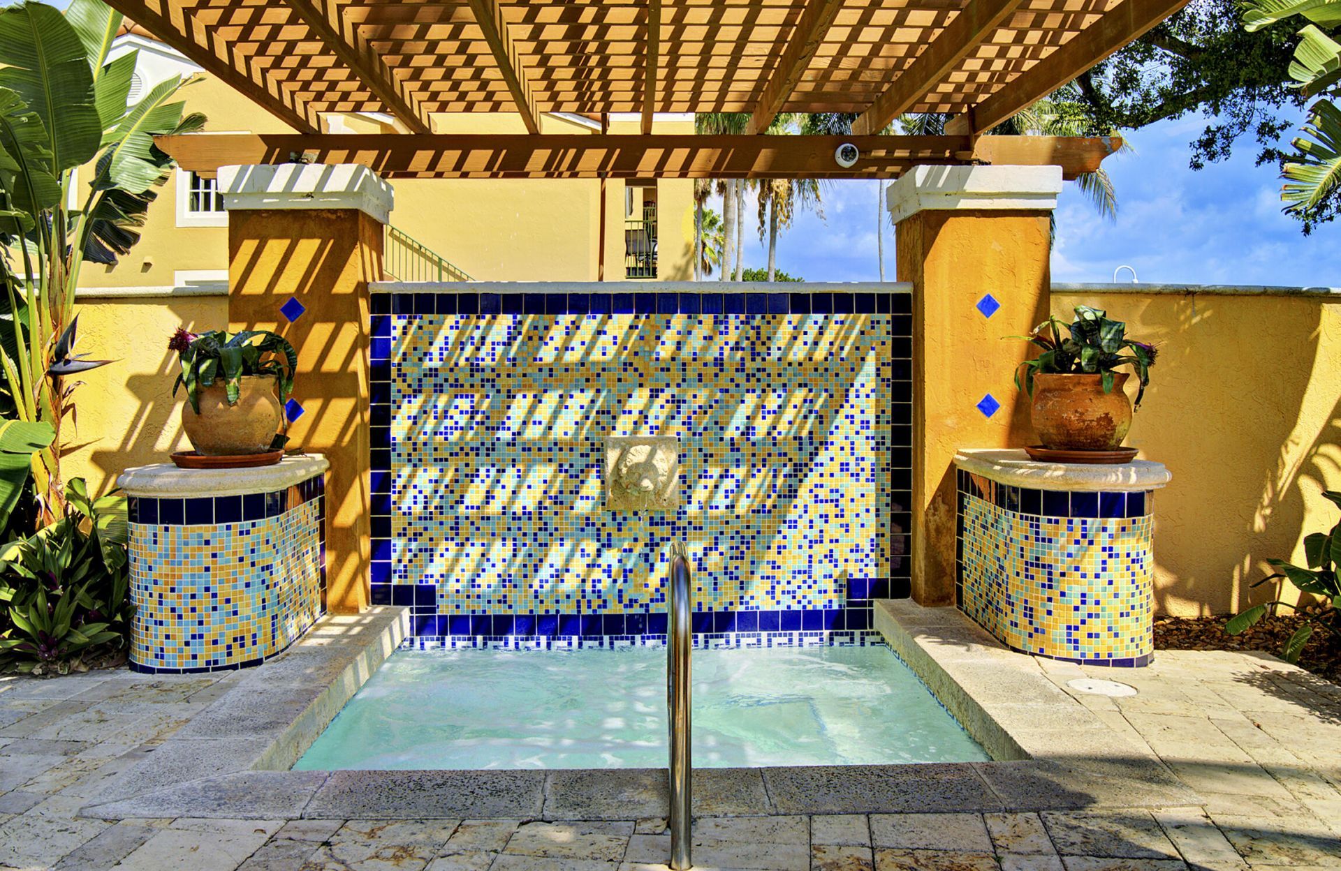 123 Yacht Club Way, Unit 207, Hypoluxo, FL 33462 Photo