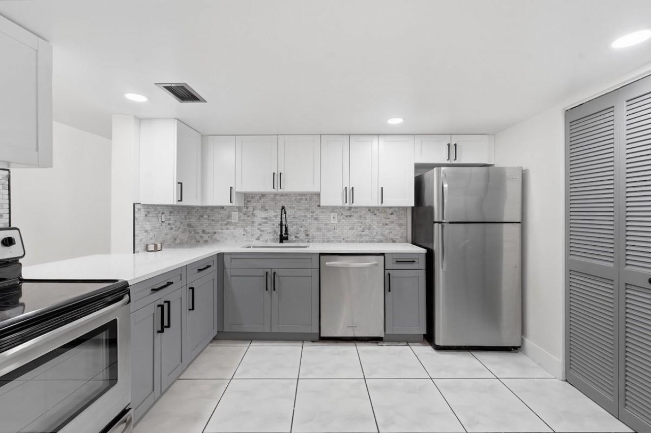 6678 Racquet Club Drive, Unit 209, Fort Lauderdale, FL 33319 Photo