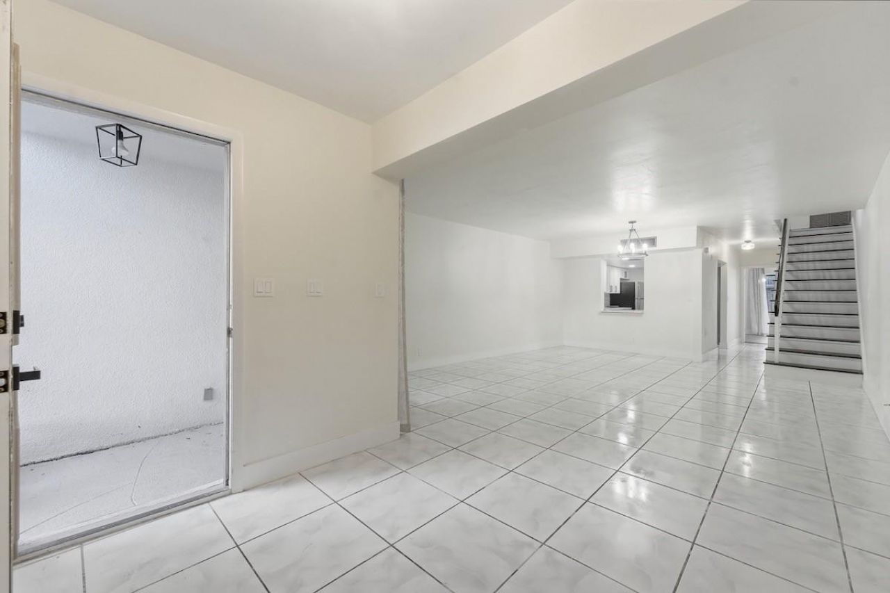 6678 Racquet Club Drive, Unit 209, Fort Lauderdale, FL 33319 Photo