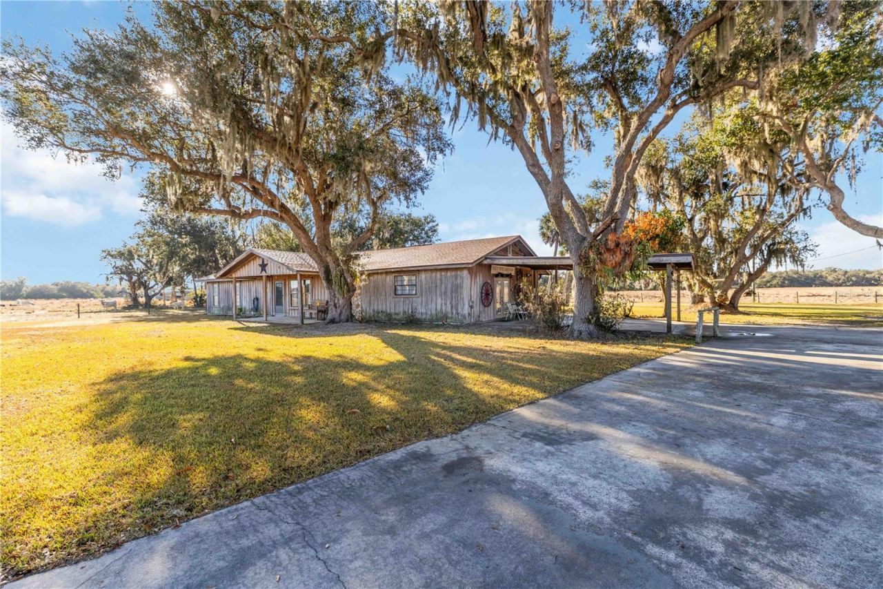 12241 SW Gordon Hay Road, Arcadia, FL 34269 Photo