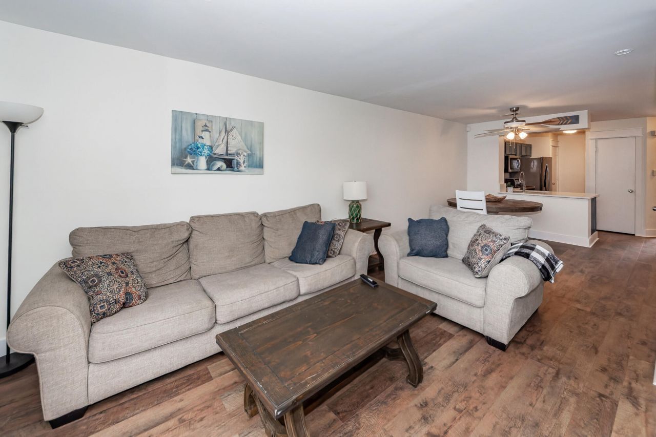 8483 Yadkin Circle Photo 13