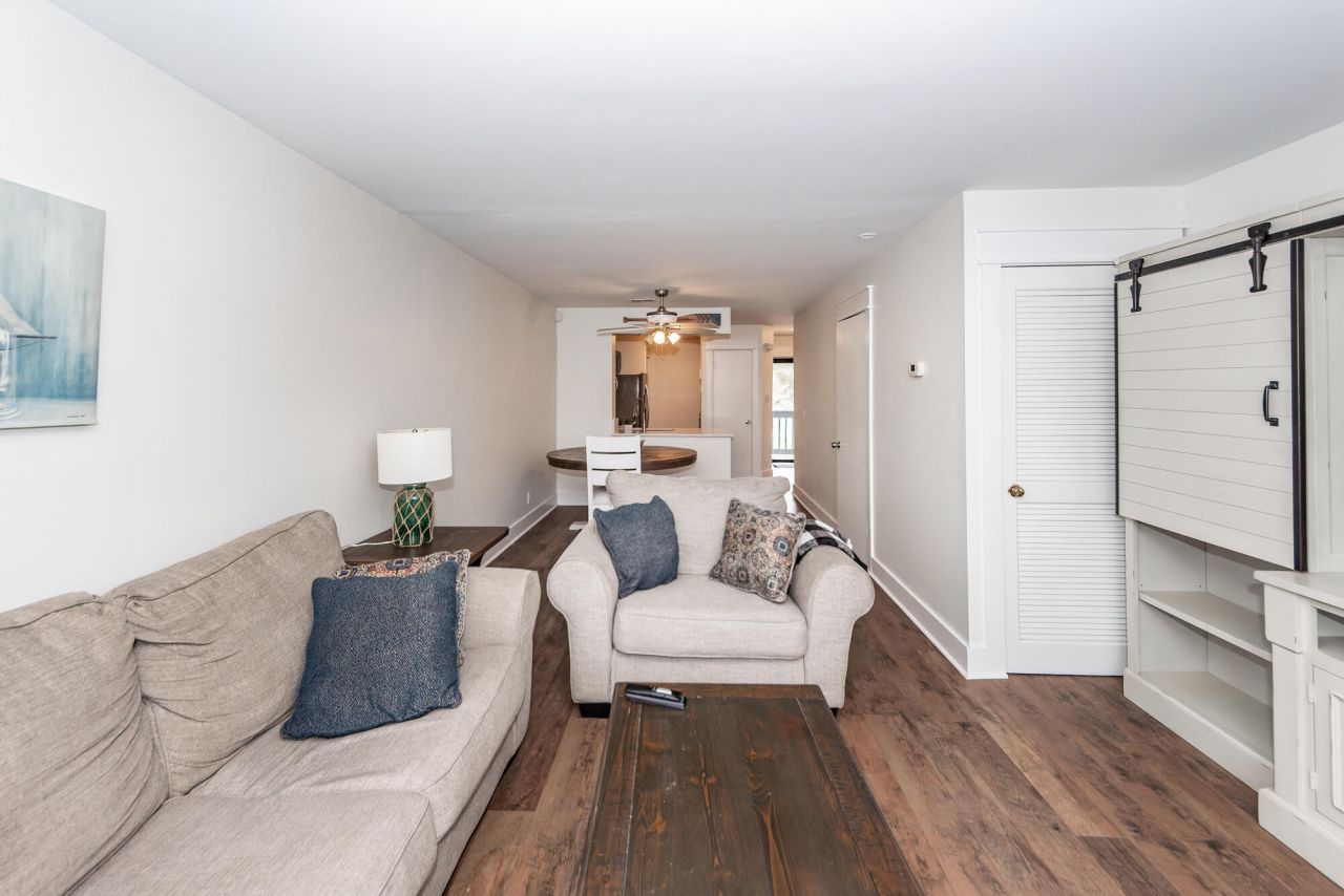 8483 Yadkin Circle Photo 14