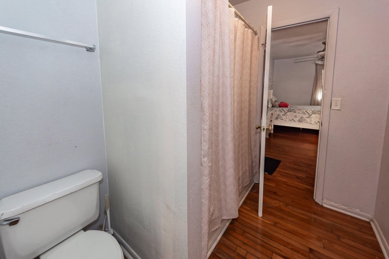 8483 Yadkin Circle Photo 26