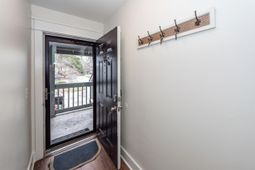 8483 Yadkin Circle photo 4