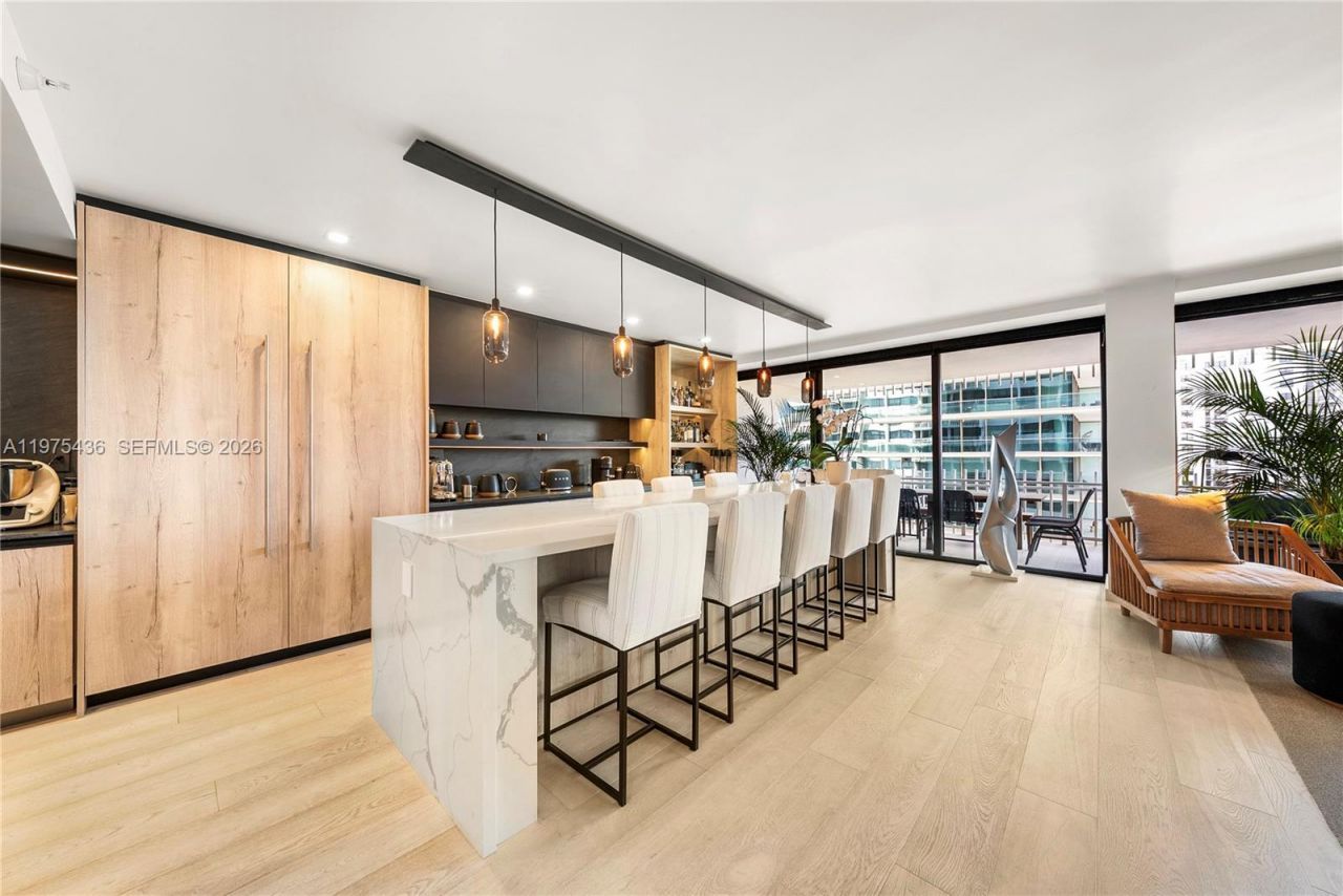 10205 Collins Ave , Unit 605, Bal Harbour, FL 33154 Photo