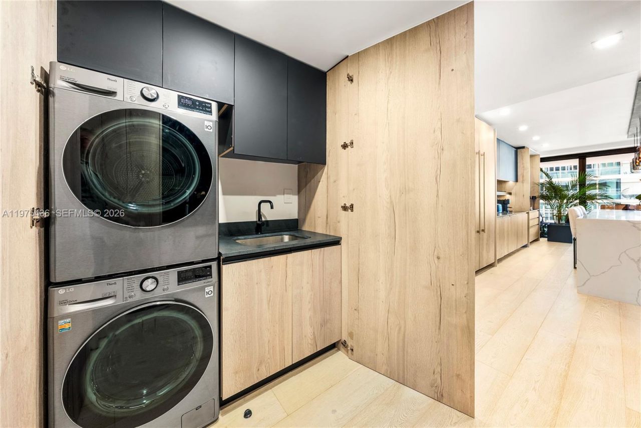 10205 Collins Ave , Unit 605, Bal Harbour, FL 33154 Photo