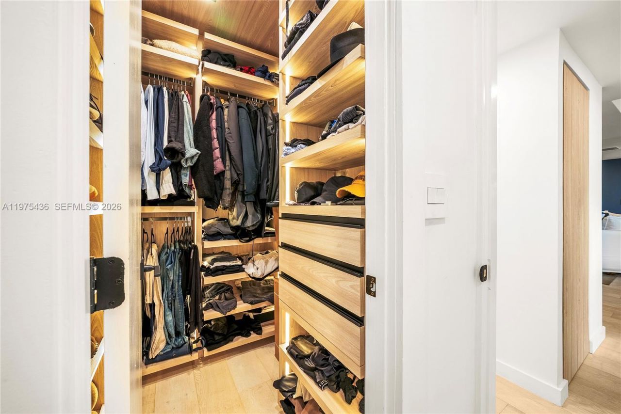 10205 Collins Ave , Unit 605, Bal Harbour, FL 33154 Photo