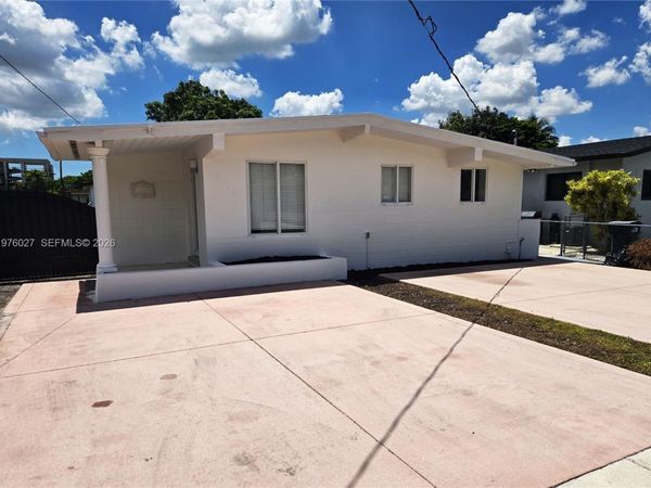 6744 SW 21st St, Miami, FL 33155
