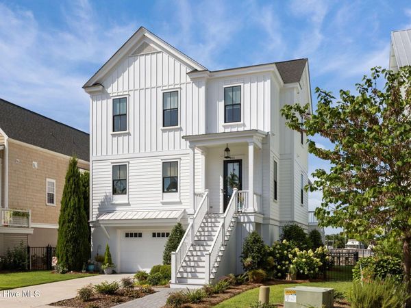 301 Moss Way, Washington, NC 27889