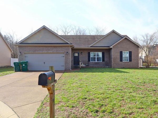 1332 Breezy Creek Drive, Evansville, IN 47720