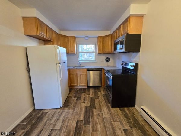 87 Elm Rd, Caldwell, NJ 07006