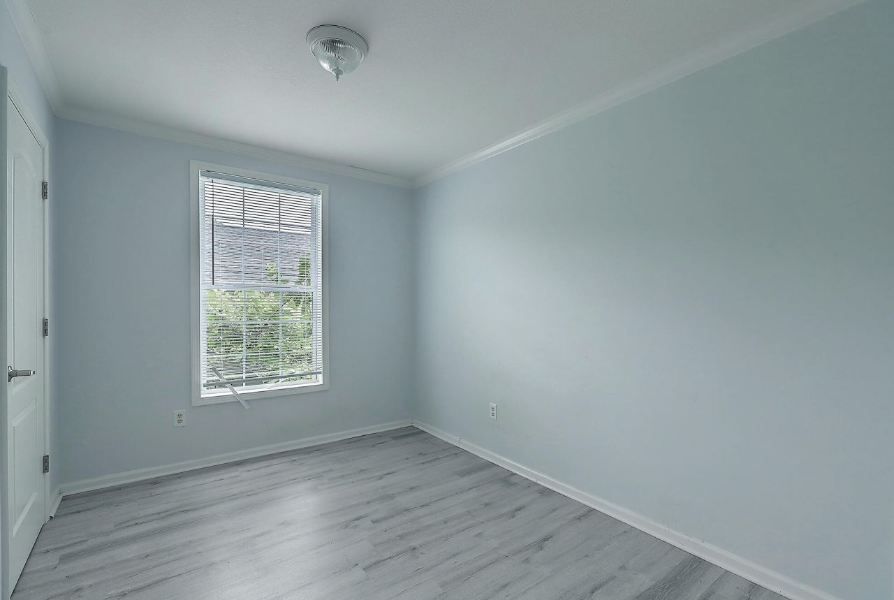 2533 Celestial Court Photo 9