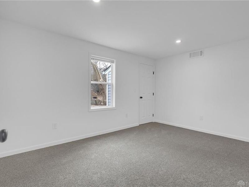 4534 N Fairgreen Avenue, Dayton, OH 45416 Photo 15