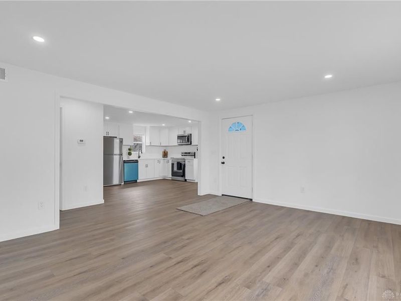 4534 N Fairgreen Avenue, Dayton, OH 45416 Photo 8