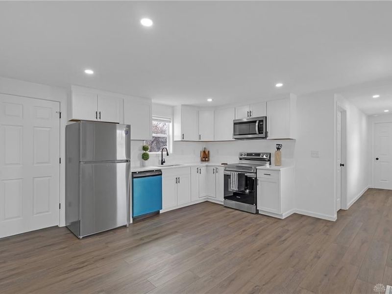 4534 N Fairgreen Avenue, Dayton, OH 45416 Photo 9