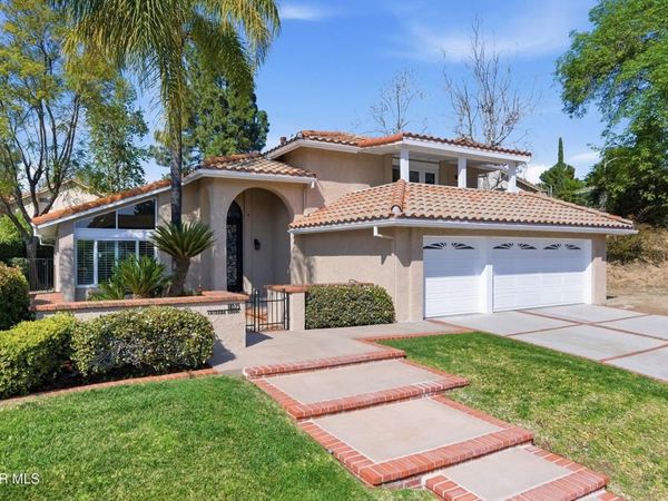 18525 Entrada Court, Porter Ranch, CA 91326