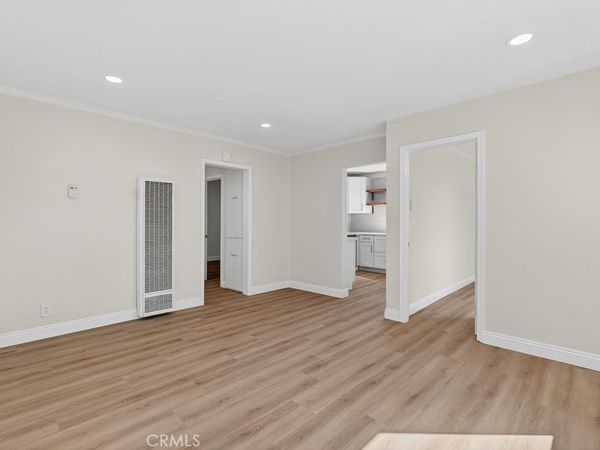 925 E Appleton, Unit 4, Long Beach, CA 90802