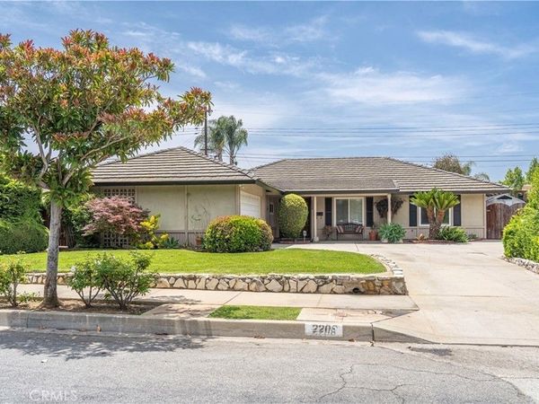2208 E Linfield, Glendora, CA 91740