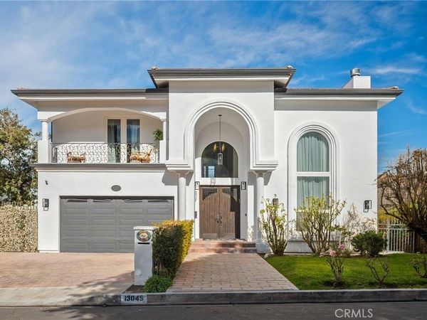 13045 Greenleaf Street, Studio City, CA 91604