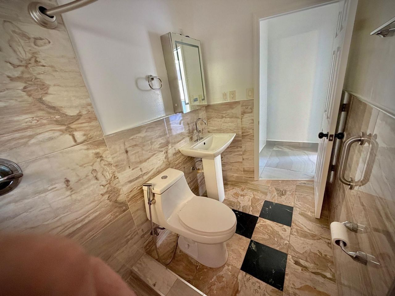 707 NE 15th Street, Unit A, Fort Lauderdale, FL 33304 Photo