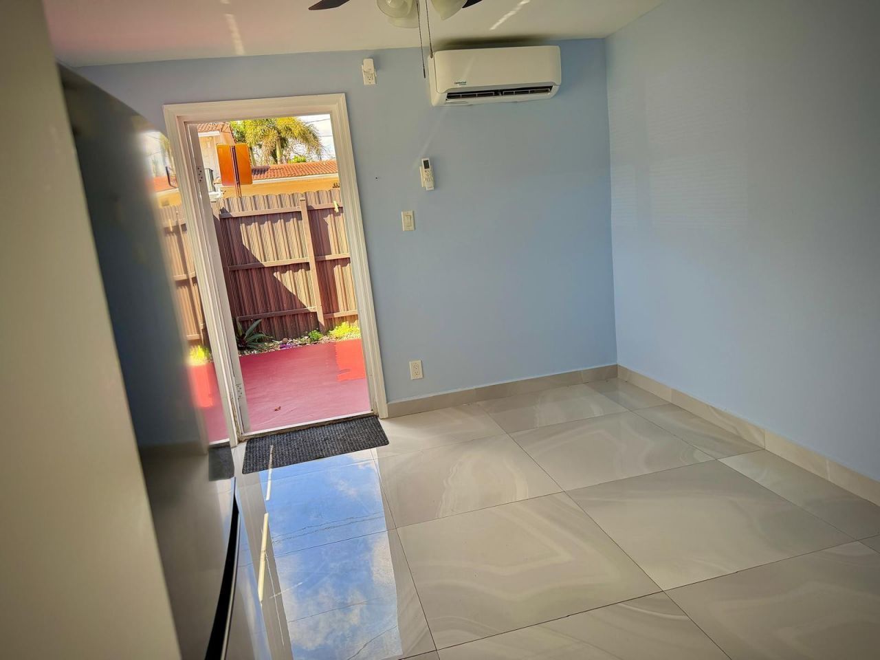 707 NE 15th Street, Unit A, Fort Lauderdale, FL 33304 Photo