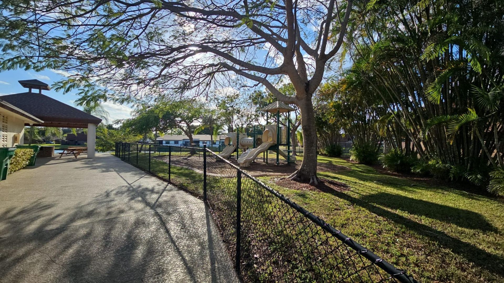 862 SW 118th Ter, Davie, FL 33325 Photo