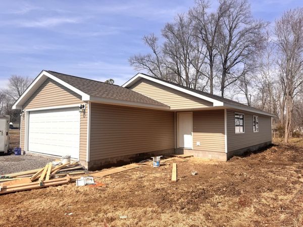 817 W Stotlar Street, Herrin, IL 62948