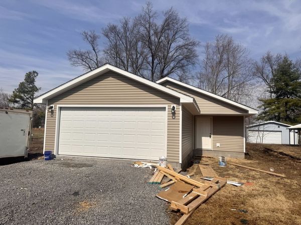 817 W Stotlar Street , Herrin, IL 62948