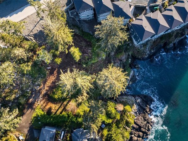 1010 Roxview Crt, Sooke, BC V9Z 1L8