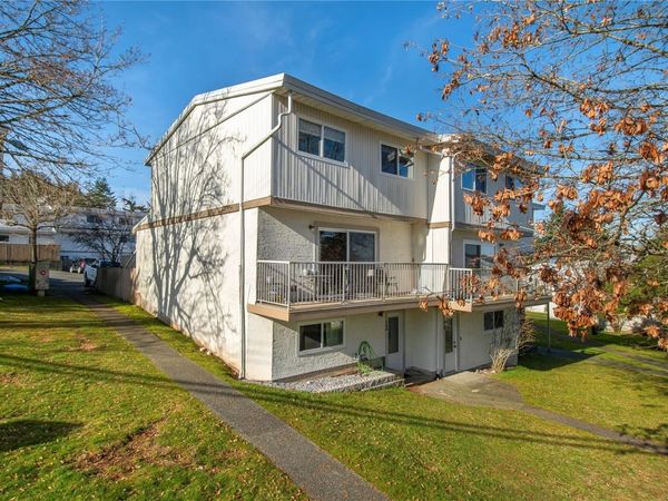 400 Robron Rd, Unit 13, Campbell River, BC V9W 5N5