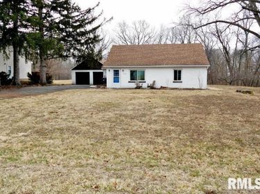 104 THRUSH Avenue, Pekin, IL 61554