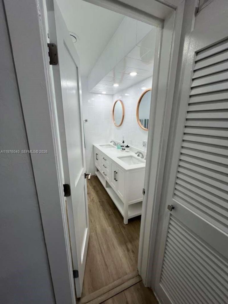 6220 NW 19th St, Sunrise, FL 33313 Photo