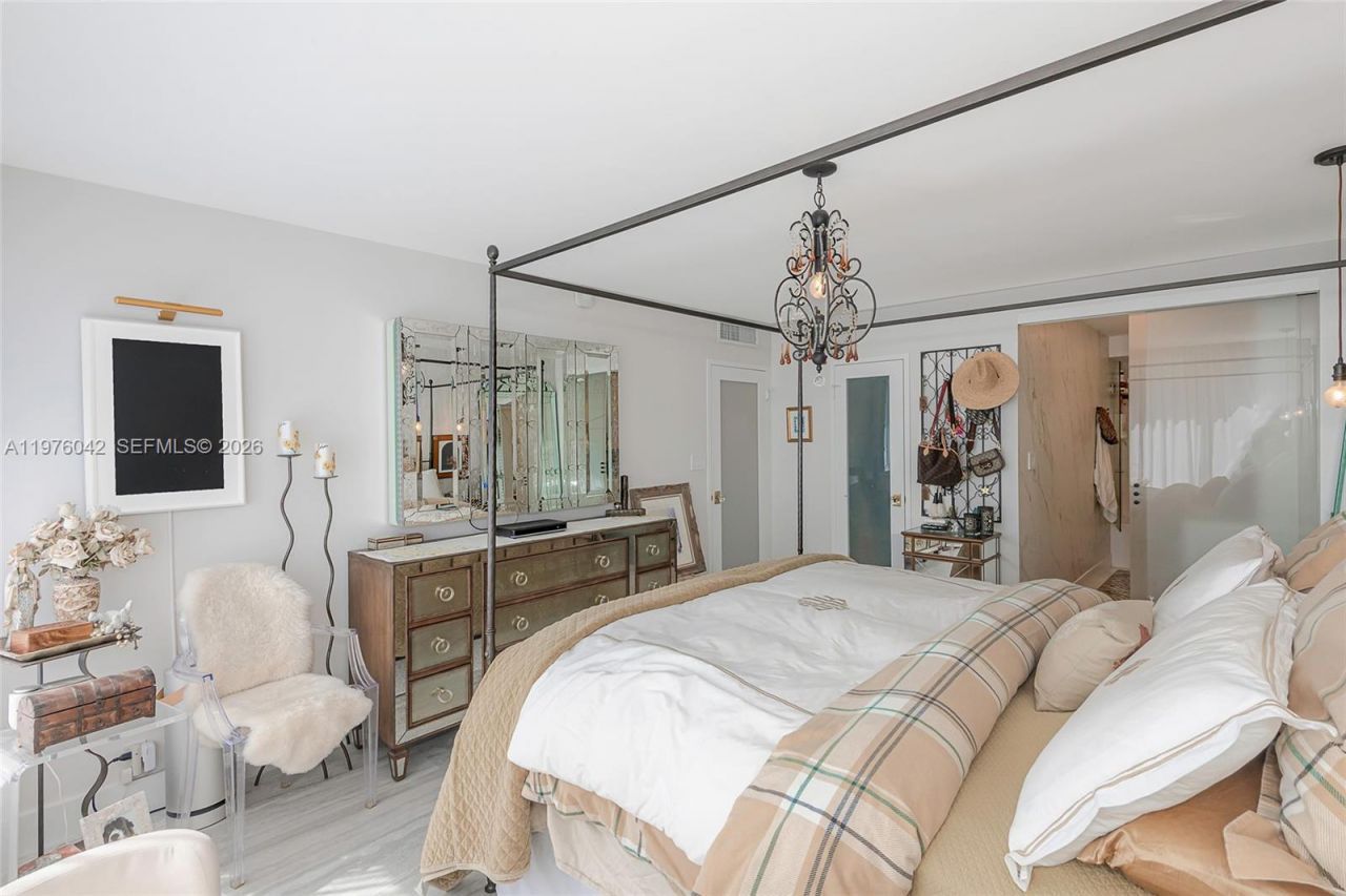 1000 West Ave, Unit 825, Miami Beach, FL 33139 Photo